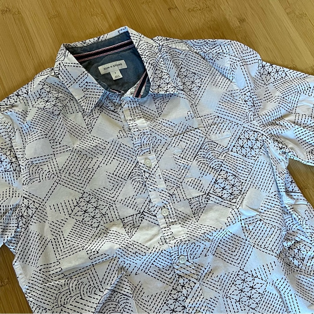 🖤MENS Sun + Stone button down shirt - S